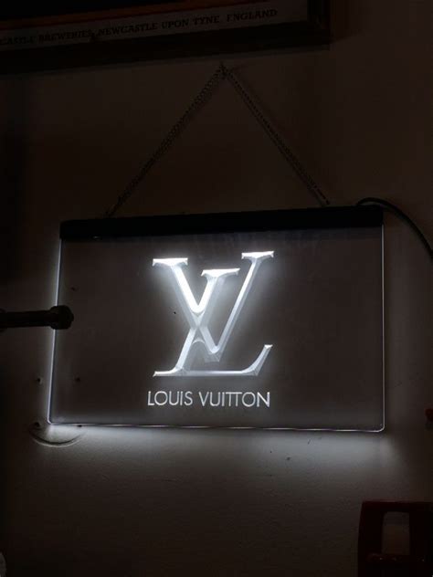 louis vuitton korut|louis vuitton light up.